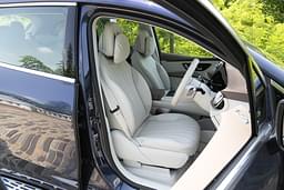 Mercedes Benz Eqs Suv Front Row Seats