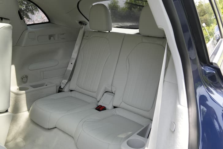 Mercedes Benz Eqs Suv Second Row Seats
