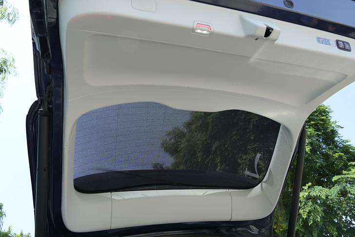 Mercedes Benz Eqs Suv Boot Open