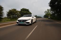 Mercedes Benz Eqs Front Right Three Quarter