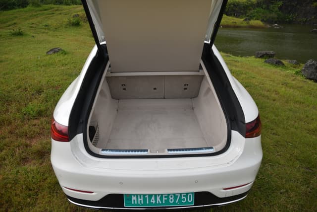 Rear View Image - 9528