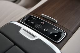 Mercedes Benz Eqs Console Storage