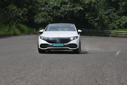 Mercedes Benz Eqs Front View
