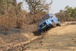 Mercedes-Benz G-Class Electric Front Left Three Quarter