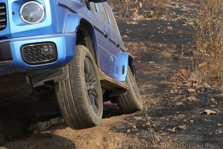 Mercedes-Benz G-Class Electric Front Left Three Quarter
