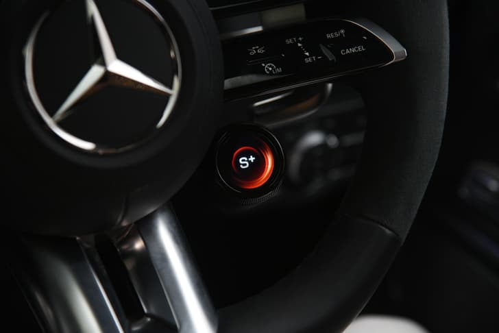 Mercedes Benz G Class Dashboard