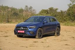 Mercedes Benz Gla Front Left Three Quarter