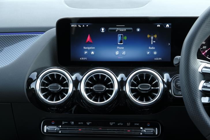 Mercedes Benz Gla Dashboard