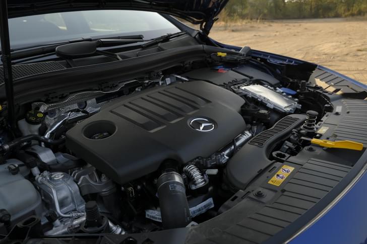Mercedes Benz Gla Open Bonnet Engine Shot
