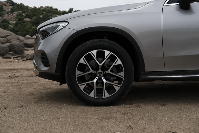 Alloy Wheels Image - 12928