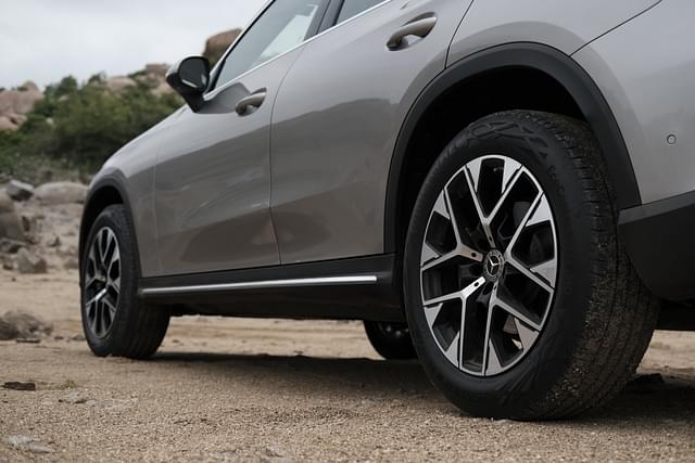 Alloy Wheels Image - 12946