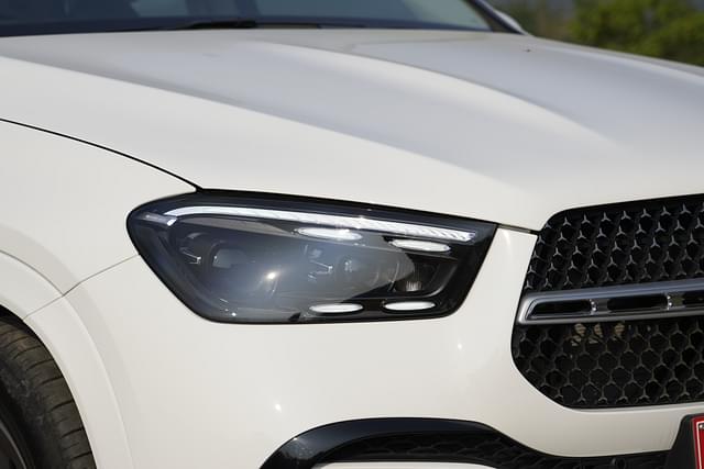 Headlight Image - 16008