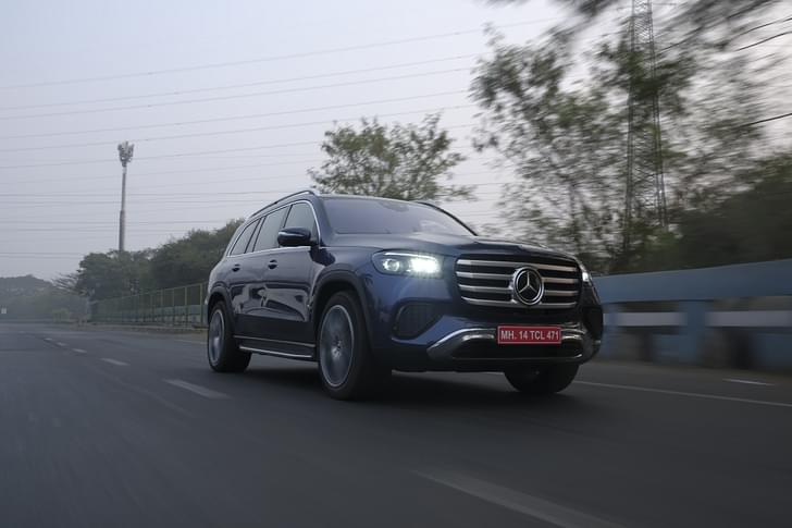 Mercedes Benz Gls Front Left Three Quarter