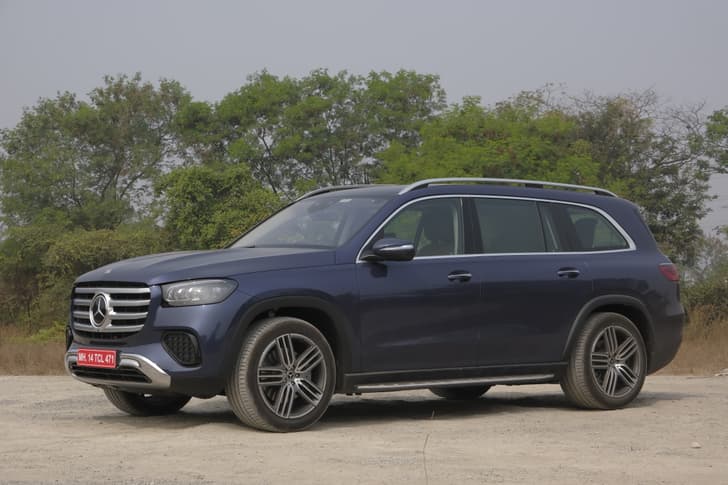 Mercedes-Benz GLS Images