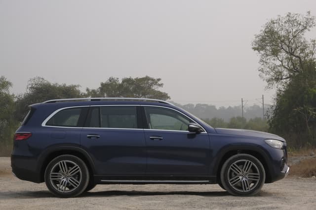 Alloy Wheels Image - 9643