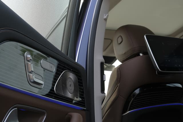 Door Controls Image - 9721