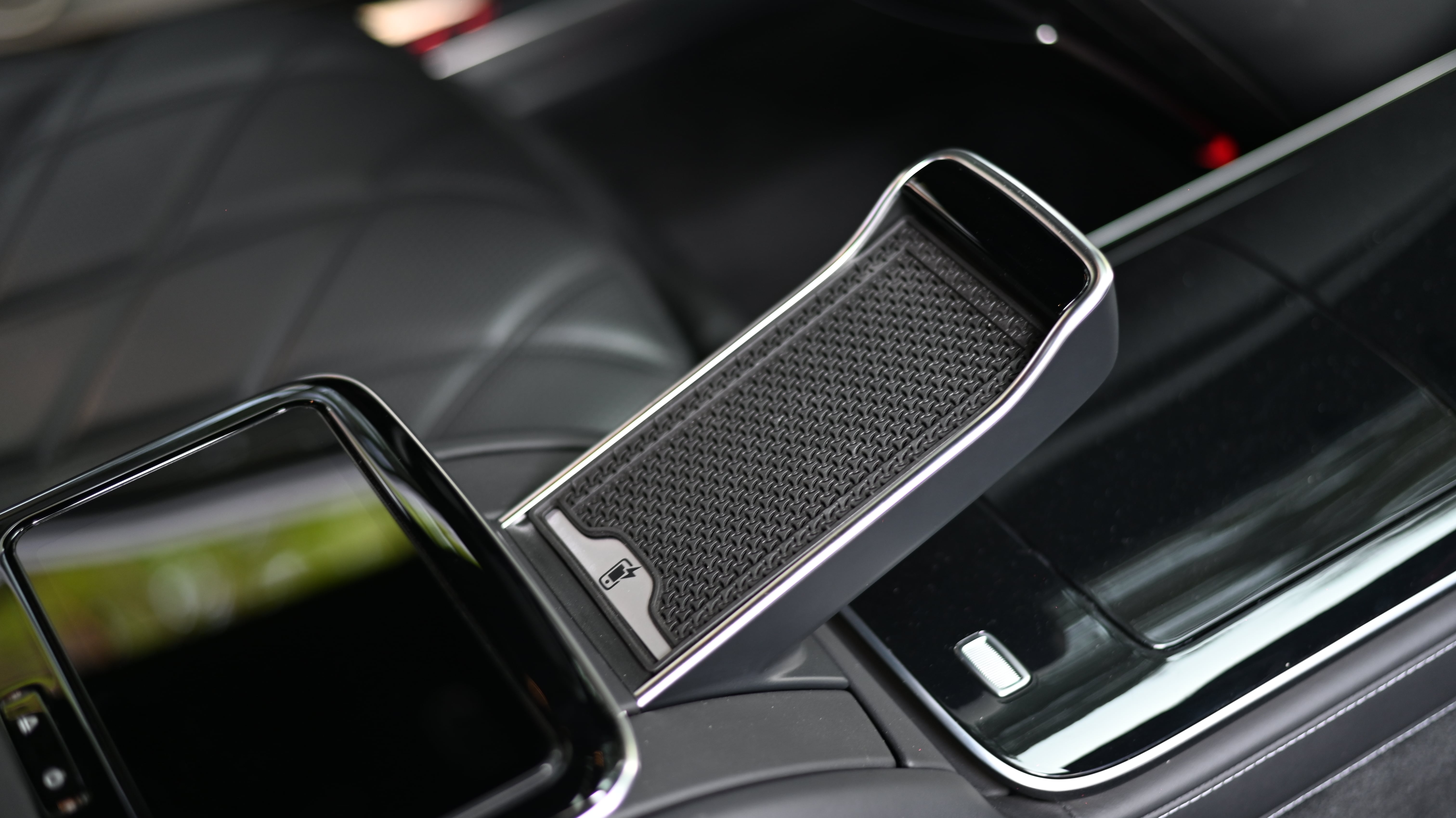 Mercedes-Benz S-Class Maybach Console Storage Image – S-Class Maybach ...