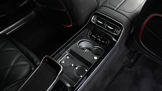 12v Power Outlets Image - 14212