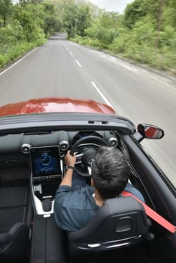 Mercedes Benz Sl Front Left Three Quarter