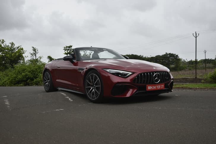 Mercedes Benz Sl Front Right Three Quarter