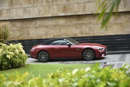 Mercedes Benz Sl Front Right Three Quarter