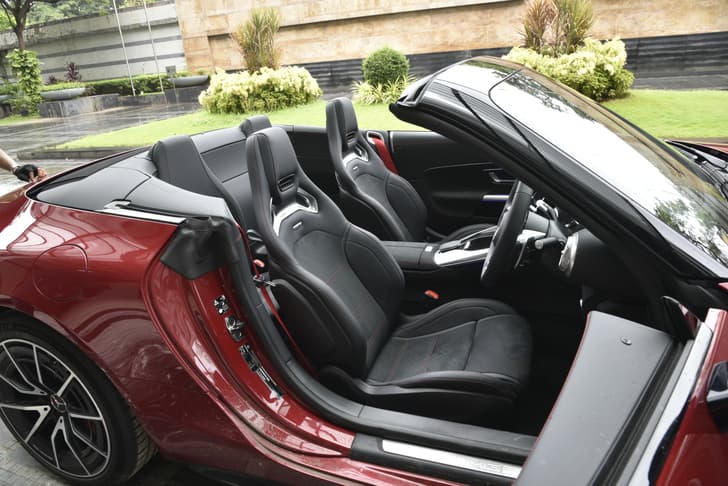 Mercedes Benz Sl Front Left Three Quarter