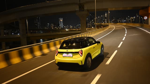 Rear View Image - 9484