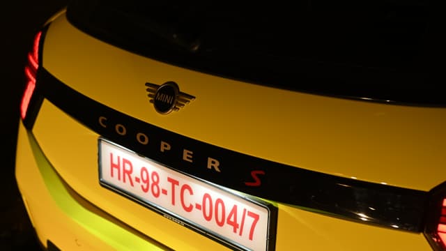 Rear View Image - 9599