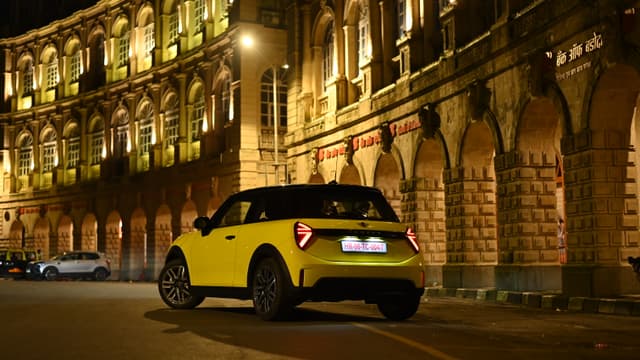 Rear View Image - 9628
