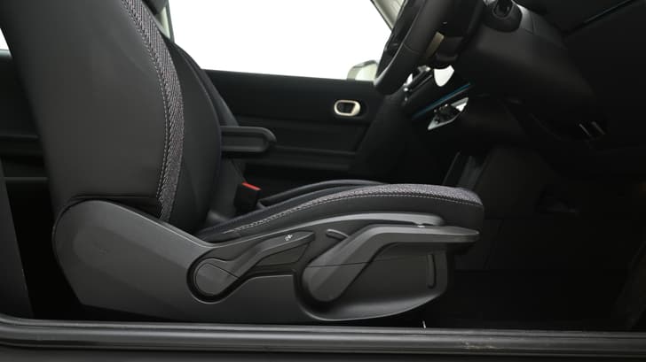 Mini 3 Door Front Row Adjustable Headrests
