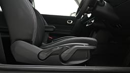 Mini 3 Door Front Row Adjustable Headrests