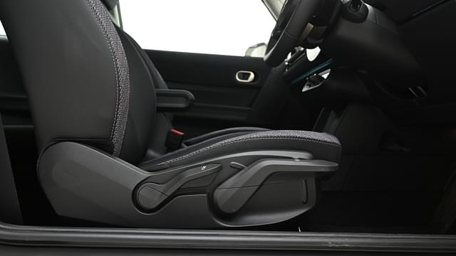 Front Row Adjustable Headrests