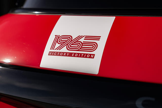 Rear View Image - 33184