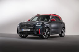 Mini Countryman Front Right Three Quarter