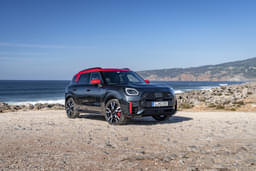 Mini Countryman Front Right Three Quarter
