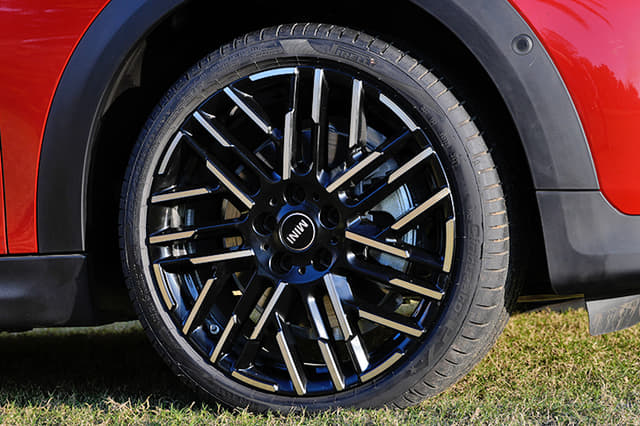 Alloy Wheels Image - 30973