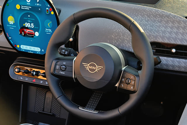 Steering Wheel Image - 30977