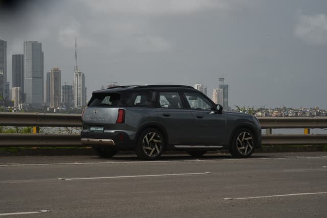 Rear View Image - 6565