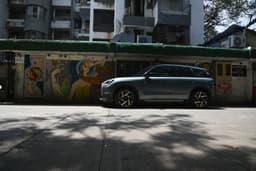 Mini Countryman Electric Front Right Three Quarter