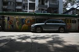 Mini Countryman Electric Front Right Three Quarter