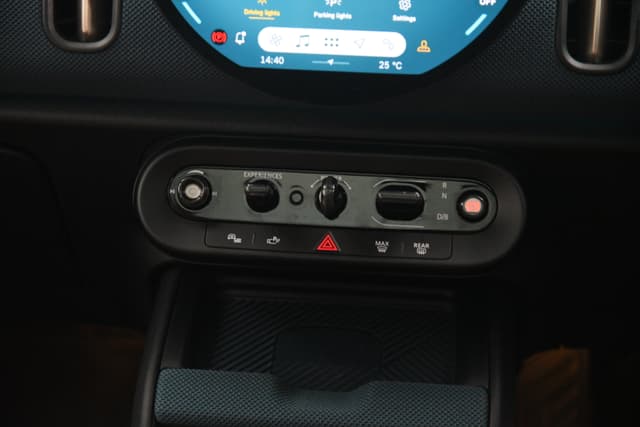 Dashboard Image - 6579