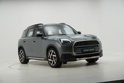 Mini Countryman Electric Front Right Three Quarter