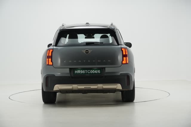 Rear View Image - 7202