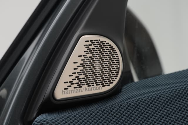 Speakers Image - 7217