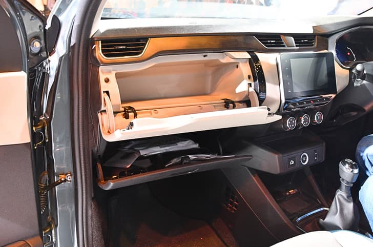 Nissan Gravite Infotainment System Nissan Gravite Infotainment System