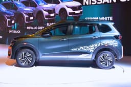 Nissan Gravite Alloy Wheels