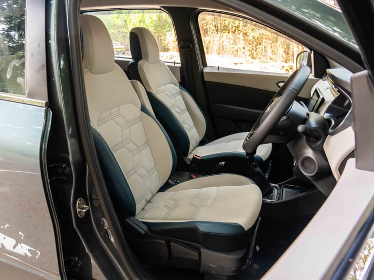 Nissan Gravite Front Row Seats