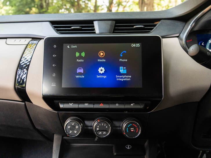 Nissan Gravite Dashboard