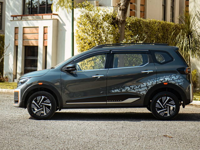 Front Right Three Quarter