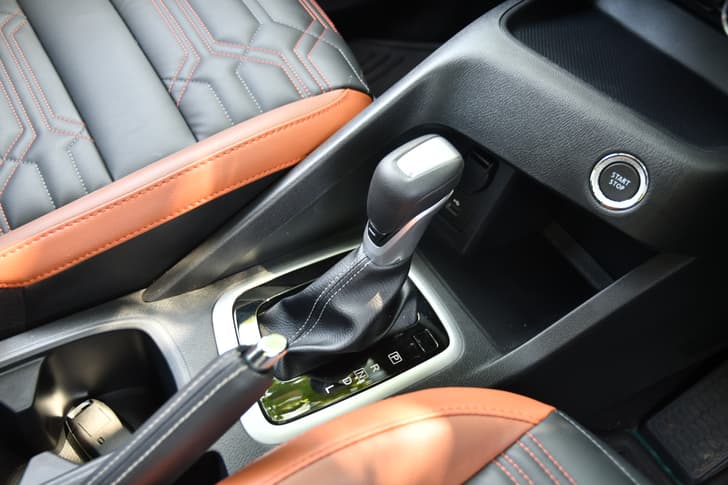 Nissan Magnite Color Black